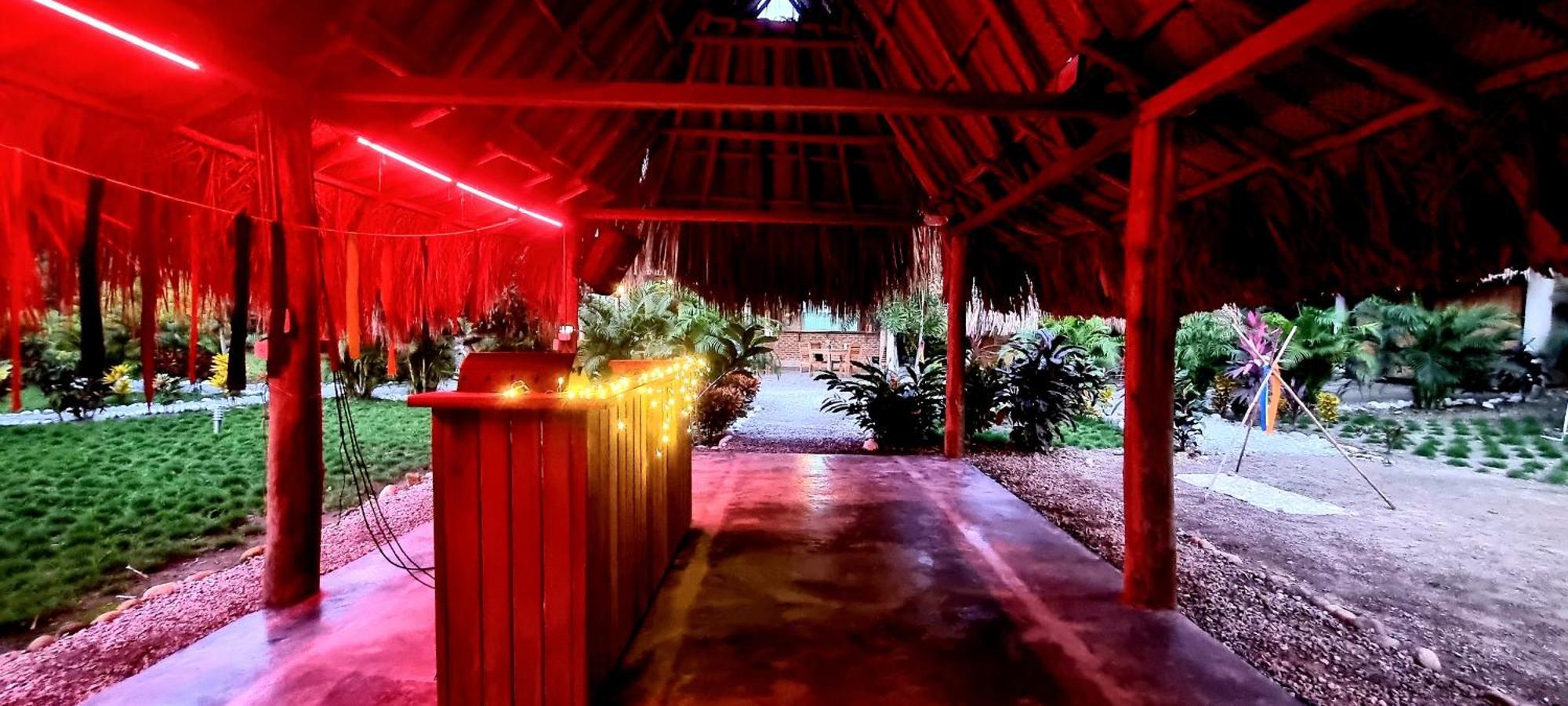 Encanto Hostel Guachaca Exterior photo