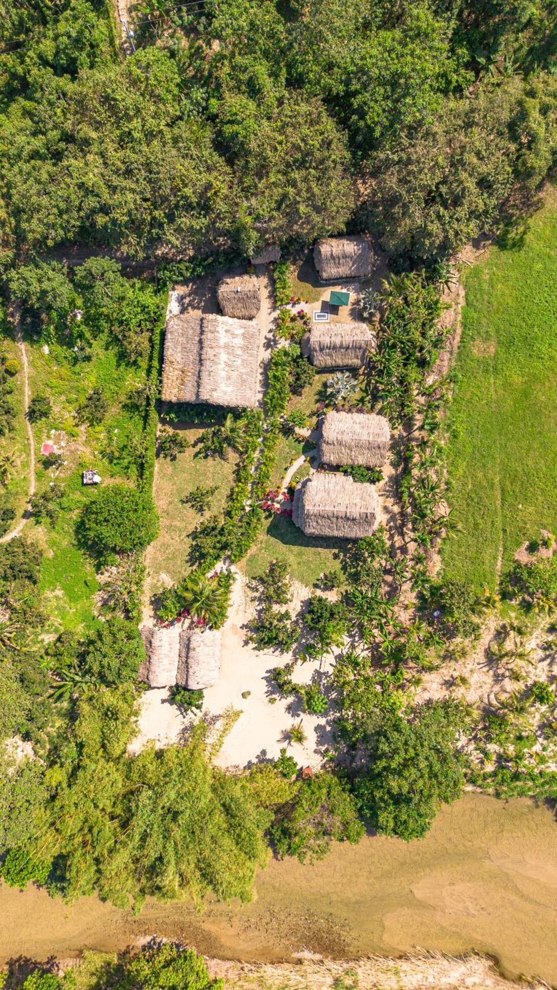 Encanto Hostel Guachaca Exterior photo
